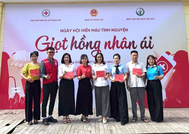 TRUNG GIÃ LAN TỎA NGHĨA CỬ CAO ĐẸP TỪ NGÀY HỘI HIẾN MÁU TÌNH NGUYỆN “GIỌT HỒNG NHÂN ÁI"- Ảnh 5.