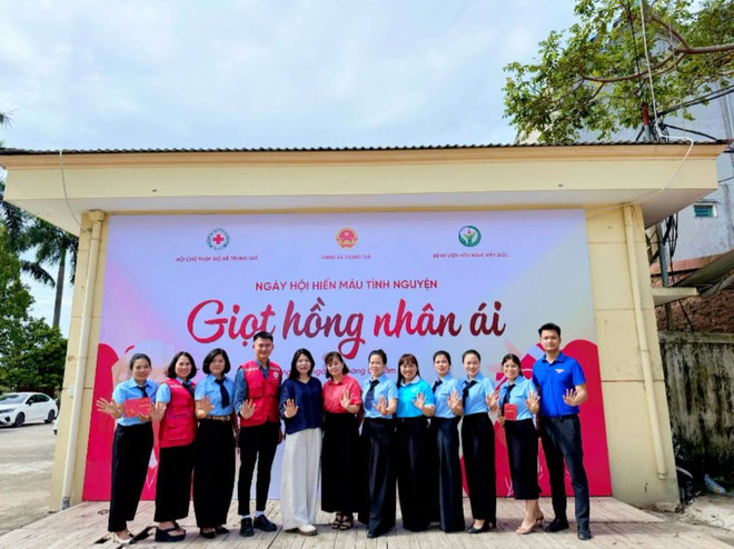 TRUNG GIÃ LAN TỎA NGHĨA CỬ CAO ĐẸP TỪ NGÀY HỘI HIẾN MÁU TÌNH NGUYỆN “GIỌT HỒNG NHÂN ÁI"- Ảnh 11.
