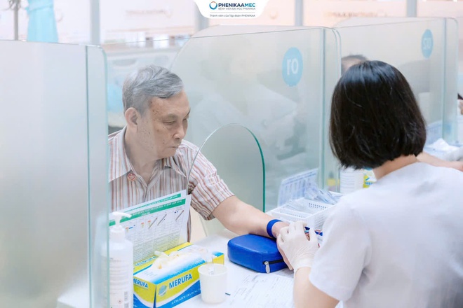 Lan tỏa đạo lý “Đền ơn đáp nghĩa” qua chương trình chăm sóc sức khỏe người có công trên địa bàn phường Xuân Phương- Ảnh 5.