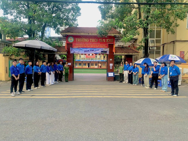 Gần 4800 thí sinh Hà Đông hoàn thành kỳ thi tuyển sinh lớp 10 năm học 2026- 2027- Ảnh 1.