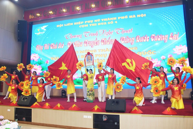 Sôi nổi chương trình nghệ thuật chào mừng thành công Đại hội đại biểu Phụ nữ toàn quốc lần thứ XIV của Hội LHPN Cụm thi đua số 4 - Ảnh 5.