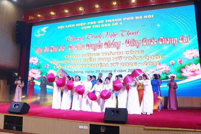 Sôi nổi chương trình nghệ thuật chào mừng thành công Đại hội đại biểu Phụ nữ toàn quốc lần thứ XIV của Hội LHPN Cụm thi đua số 4 - Ảnh 7.