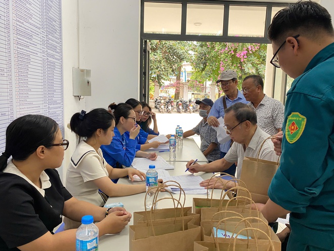 Khương Đình: Khám sức khỏe cho đối tượng chính sách, người có công với cách mạng- Ảnh 13.