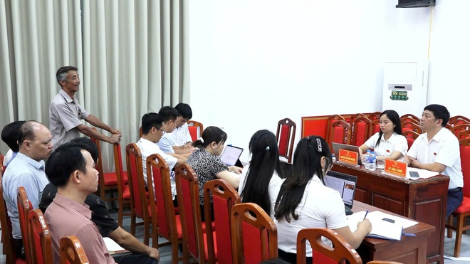 ĐẠI BIỂU HĐND XÃ BÌNH MINH THẢO LUẬN TỔ, ĐÓNG GÓP NHIỀU Ý KIẾN VÀO CÁC NỘI DUNG TRÌNH KỲ HỌP THỨ BA- Ảnh 8.