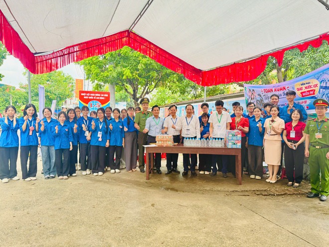 Xã Cổ Đô phối hợp tổ chức thành công kỳ thi tuyển sinh vào lớp 10 THPT năm học 2026 – 2027- Ảnh 4.