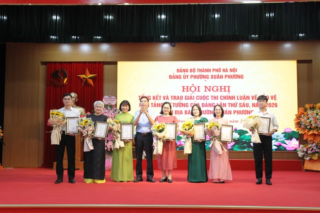 Phường Xuân Phương tổng kết và trao giải Cuộc thi chính luận về bảo vệ nền tảng tư tưởng của Đảng lần thứ Sáu năm 2026- Ảnh 10.