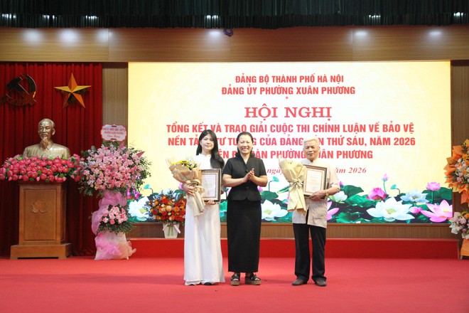 Phường Xuân Phương tổng kết và trao giải Cuộc thi chính luận về bảo vệ nền tảng tư tưởng của Đảng lần thứ Sáu năm 2026- Ảnh 11.