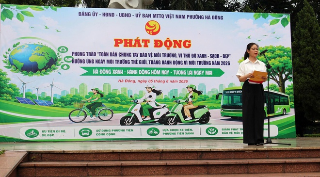 Phường Hà Đông ra quân phát động phong trào “Toàn dân chung tay bảo vệ môi trường vì Thủ đô xanh - sạch - đẹp”.- Ảnh 3.