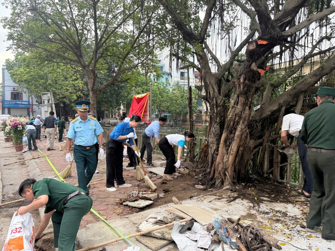 Phường Phú Lương tổ chức ra quân tổng vệ sinh môi trường hưởng ứng Ngày Môi trường Thế giới 5/6- Ảnh 3.