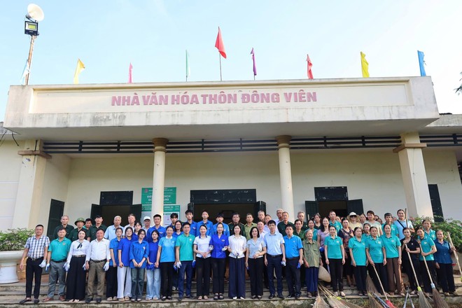 Quảng Oai phát động phong trào thi đua “Toàn dân chung tay bảo vệ môi trường, vì một Thủ đô xanh - sạch - đẹp”- Ảnh 8.