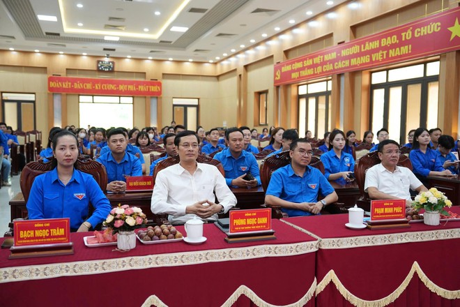 QUẢNG OAI PHÁT ĐỘNG RA QUÂN CHIẾN DỊCH THANH NIÊN TÌNH NGUYỆN HÈ NĂM 2026 VÀ KÝ KẾT LIÊN KHỐI “KẾT NỐI SỨC TRẺ” GIAI ĐOẠN 2026 – 2031- Ảnh 11.