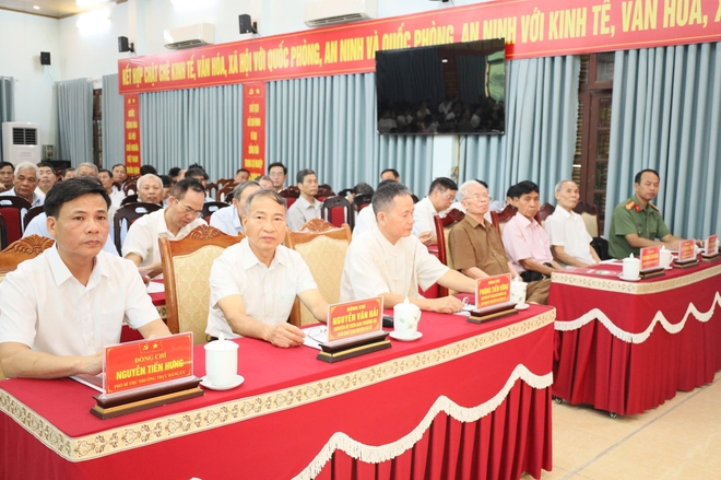 XÃ CỔ ĐÔ TỔ CHỨC HỘI NGHỊ TRIỂN KHAI LẤY Ý KIẾN DỰ THẢO PHƯƠNG ÁN SẮP XẾP CÁC THÔN TRÊN ĐỊA BÀN- Ảnh 1.