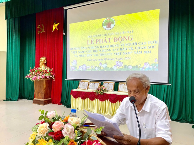 NGÀY QUỐC TẾ NGƯỜI CAO TUỔI 1/10: CHUNG TAY BẢO VỆ, CHĂM SÓC VÀ PHÁT HUY VAI TRÒ NGƯỜI CAO TUỔI - Ảnh 1.
