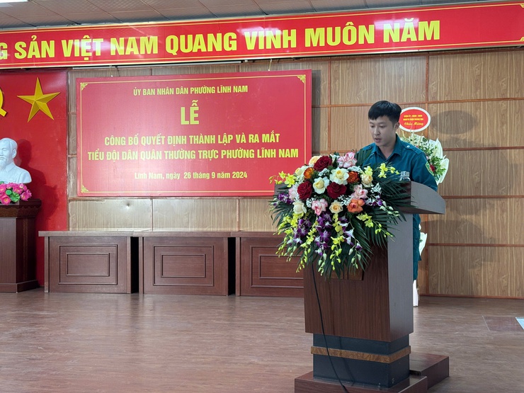 Phường Lĩnh Nam tổ chức Lễ công bố Quyết định thành lập và ra mắt Tiểu đội DQTT phường Lĩnh Nam năm 2024.

- Ảnh 6.