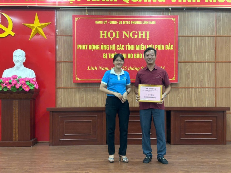 Phường Lĩnh Nam tổ chức Hội nghị phát động ủng hộ
các tỉnh miền núi phía Bắc bị thiệt hại do bão lũ.- Ảnh 2.