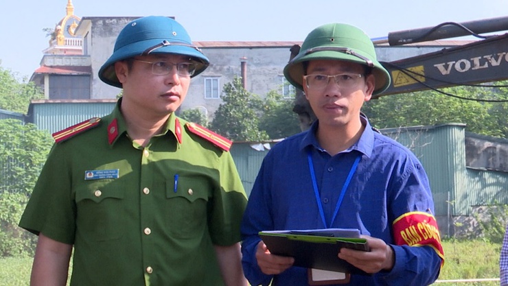 Hoài Đức cưỡng chế thu hồi đất đối với 03 gia đình, cá nhân có đất nông nghiệp nằm trong chỉ giới thu hồi thực hiện dự án Trụ sở làm việc công an xã La Phù- Ảnh 1.