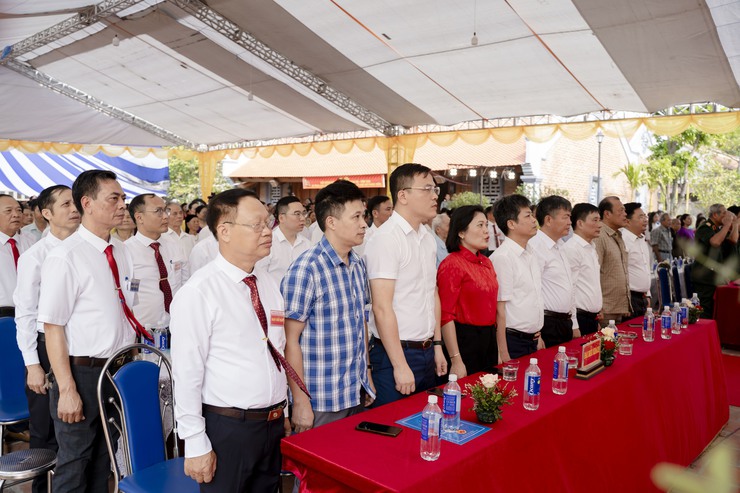 Xã Phúc Tiến tổ chức Lễ khánh thành công trình tu bổ, tôn tạo di tích lịch sử cấp quốc gia đình thôn Cổ Chế.- Ảnh 1.