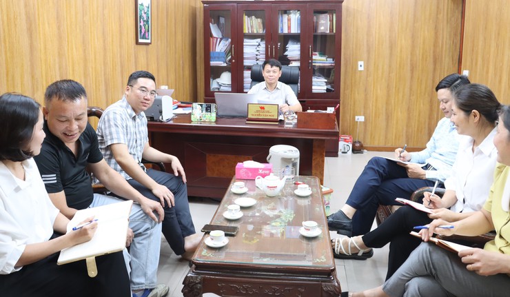 Văn phòng Huyện ủy Phú Xuyên phát huy truyền thống “Tuyệt đối trung thành, đoàn kết, sáng tạo, tận tụy, chu đáo, giữ vững nguyên tắc”- Ảnh 1.