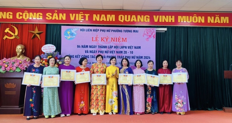 Chùm hoạt động kỷ niệm 94 năm ngày thành lập Hội LHPN Việt Nam; Tổng kết công tác Hội và phong trào phụ nữ năm 2024 của Hội LHPN phường Tương Mai- Ảnh 12.