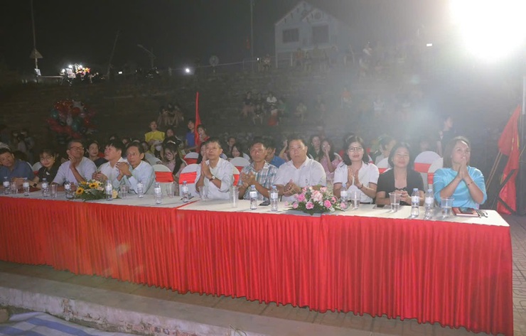 “Hà Nội - Khát vọng Phát triển” Chương trình Liên hoan văn nghệ Kỷ niệm 70 năm Giải phóng Thủ đô (10/10/1954-10/10/2024)- Ảnh 2.