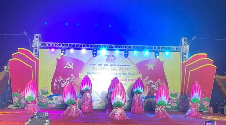 “Hà Nội - Khát vọng Phát triển” Chương trình Liên hoan văn nghệ Kỷ niệm 70 năm Giải phóng Thủ đô (10/10/1954-10/10/2024)- Ảnh 8.