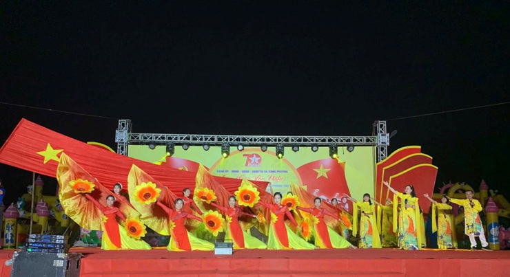 “Hà Nội - Khát vọng Phát triển” Chương trình Liên hoan văn nghệ Kỷ niệm 70 năm Giải phóng Thủ đô (10/10/1954-10/10/2024)- Ảnh 9.