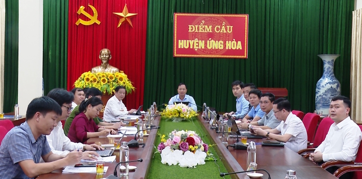 Hội nghị giao ban Ban Chỉ đạo Cải cách hành chính, Chuyển đổi số và Đề án 06 Thành phố tháng 11/2024.- Ảnh 2.