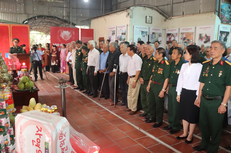 Khai mạc triển lãm chuyên đề “Phút hồi sinh”- Ảnh 3.