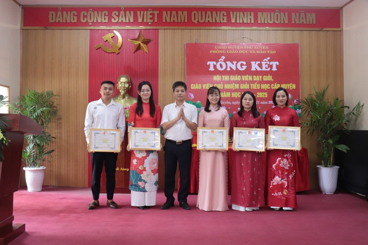 Tổng kết Hội thi giáo viên dạy giỏi tiểu học cấp huyện năm học 2024-2025- Ảnh 2.
