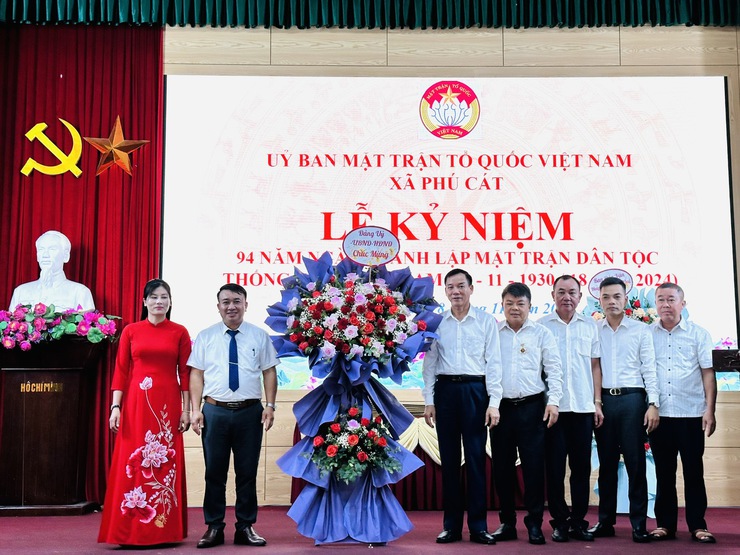 Uỷ ban Mặt trận TQ Việt Nam xã Phú Cát kỷ niệm 94 năm ngày thành lập Mặt trận dân tộc thống nhất Việt Nam (18/11/1930 - 18/11/2024)- Ảnh 6.