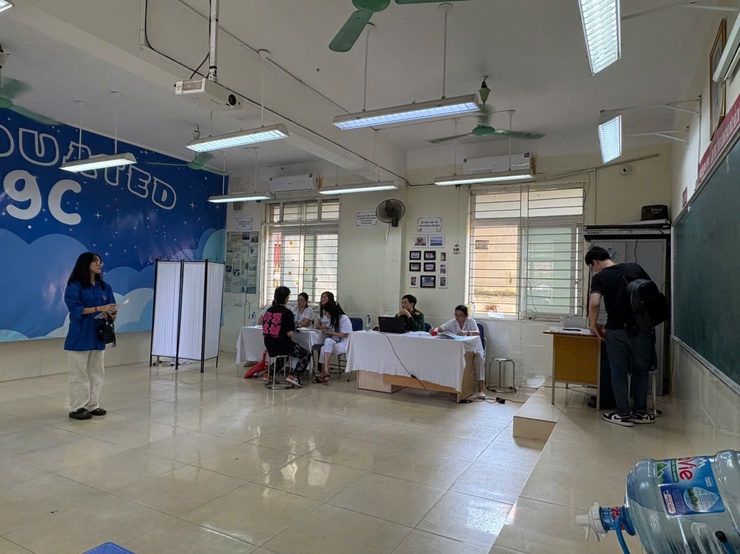 Hội đồng nghĩa vụ quân sự phường Tương Mai tổ chức khám sơ tuyển sức khỏe nghĩa vụ Quân sự; nghĩa vụ Công an nhân dân năm 2025- Ảnh 6.