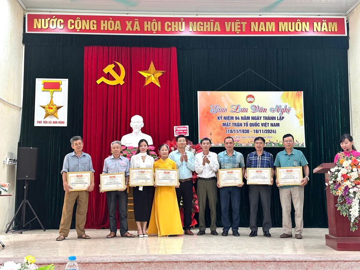 UBMTTQ xã Phú Yên tổ chức lễ kỷ niệm 94 năm Ngày truyền thống MTTQ Việt Nam.- Ảnh 6.