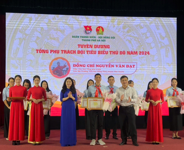 Gương Giáo viên Tổng phụ trách Đội trường Tiểu học Hồng Thái- Ảnh 4.