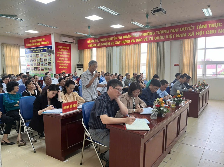 Đại biểu HĐND Quận Hoàng Mai - Đơn vị bầu cử số 11 tổ chức Hội nghị tiếp xúc cử tri chuyên đề Công tác quản lý Đô thị phục vụ định hướng phát triển kinh tế - xã hội trên địa bàn 2 phường Tương Mai và Tân Mai.- Ảnh 5.