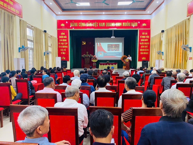ĐẢNG UỶ XÃ LIÊN BẠT TỔ CHỨC HỘI NGHỊ HỌC TẬP, QUÁN TRIỆT, TUYÊN TRUYỀN CHỈ THỊ 35-CT/TW VỀ ĐẠI HỘI ĐẢNG CÁC CẤP, TIẾN TỚI ĐHĐB LẦN THỨ XIV CỦA ĐẢNG- Ảnh 3.