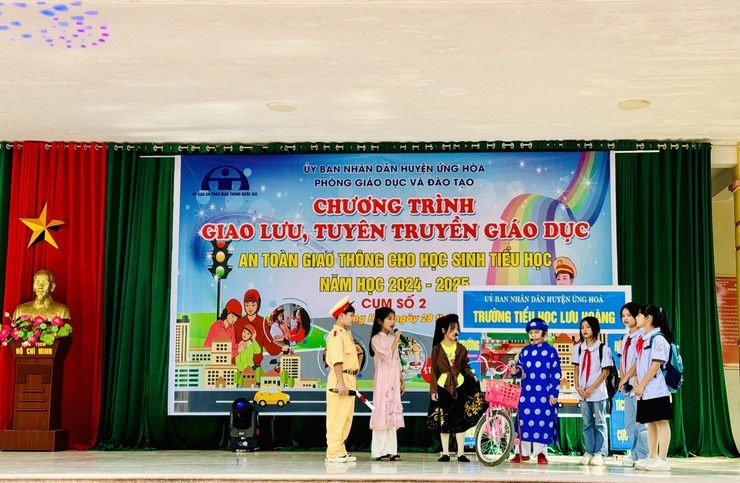 THIẾT THỰC CHƯƠNG TRÌNH GIAO LƯU TÌM HIỂU AN TOÀN GIAO THÔNG CẤP TIỂU HỌC NĂM HỌC 2024 - 2025- Ảnh 12.