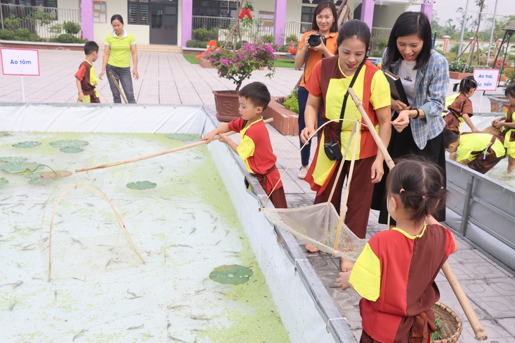 Đặc sắc các hoạt động trải nghiệm tại trường Mầm non Khai Thái- Ảnh 10.
