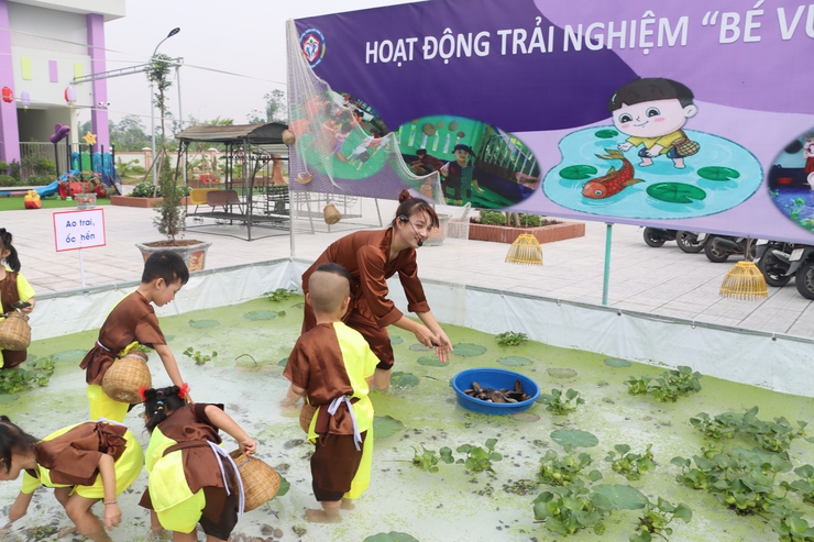 Đặc sắc các hoạt động trải nghiệm tại trường Mầm non Khai Thái- Ảnh 8.