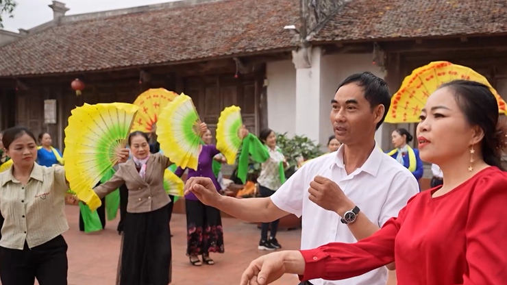 Xã Tri Trung: Điệu chèo mãi ngân vang- Ảnh 1.