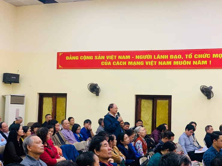 HĐND quận Hoàng Mai tiếp xúc cử tri trước kỳ họp thứ mười bốn HĐND quận khóa IV tại đơn vị bầu cử số 8 - Phường Hoàng Liệt- Ảnh 4.