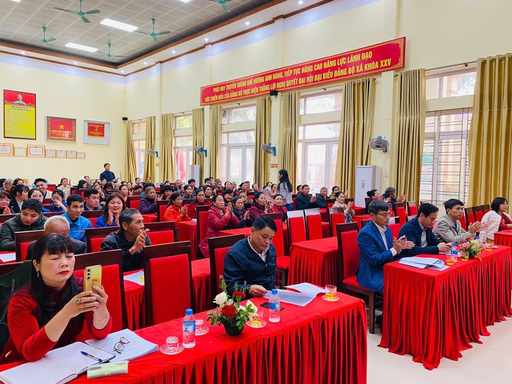 HỘI NÔNG DÂN - PHỤ NỮ VÀ ĐOÀN THANH NIÊN XÃ LIÊN BẠT PHỐI HỢP TỔ CHỨC HỘI NGHỊ TỔNG KẾT CÔNG TÁC HỘI, ĐOÀN, ĐỘI NĂM 2024. TRIỂN KHAI PHƯƠNG HƯỚNG, NHIỆM VỤ NĂM 2025- Ảnh 1.