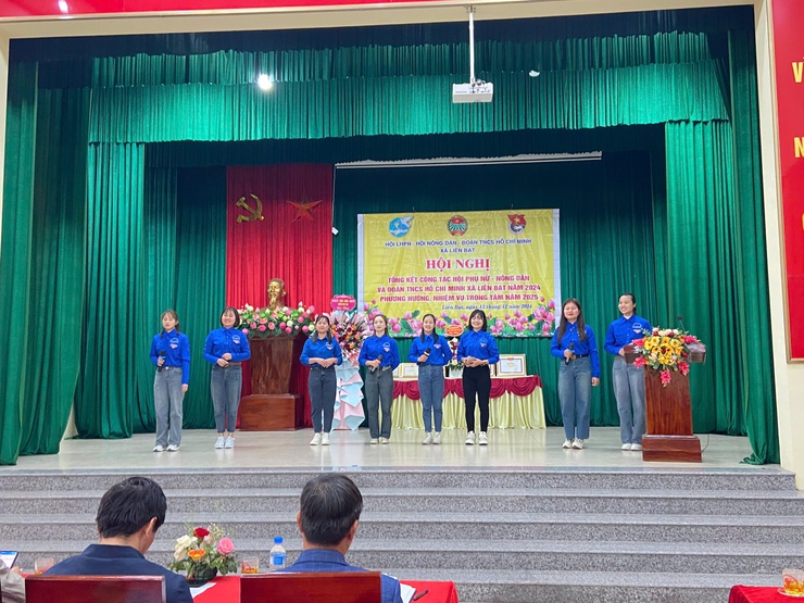 HỘI NÔNG DÂN - PHỤ NỮ VÀ ĐOÀN THANH NIÊN XÃ LIÊN BẠT PHỐI HỢP TỔ CHỨC HỘI NGHỊ TỔNG KẾT CÔNG TÁC HỘI, ĐOÀN, ĐỘI NĂM 2024. TRIỂN KHAI PHƯƠNG HƯỚNG, NHIỆM VỤ NĂM 2025- Ảnh 12.