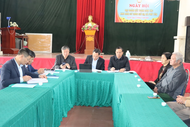 Chi bộ thôn Giẽ Hạ xã Phú Yên tổ chức sinh hoạt chuyên đề tháng 12  năm 2024- Ảnh 1.