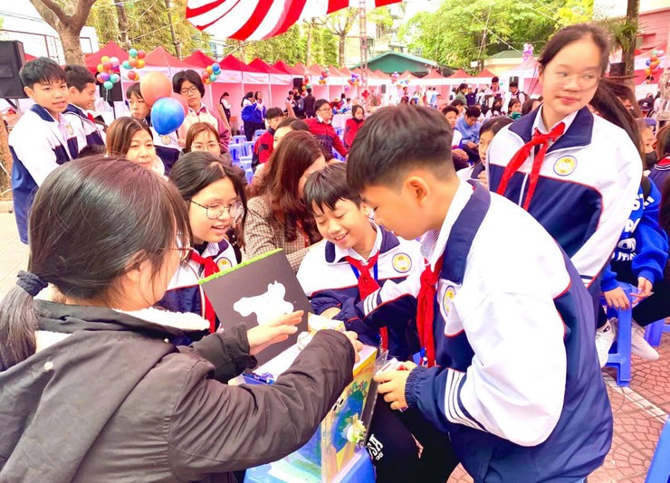 TRƯỜNG THCS NGUYỄN THƯỢNG HIỀN ĐẠT GIẢI NHẤT THAM GIA HỘI TRẠI SÁNG TẠO STEM TỔ CHỨC TẠI HÀ NỘI NĂM 2024- Ảnh 7.