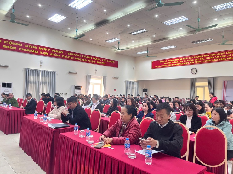 UBND phường Vĩnh Hưng tổ chức tuyên truyền phòng, chống bạo lực, xâm hại trẻ em, mua bán người, phòng chống lừa đảo trên không gian mạng và Phòng cháy chữu cháy, cứu nạn cứu hộ.- Ảnh 3.