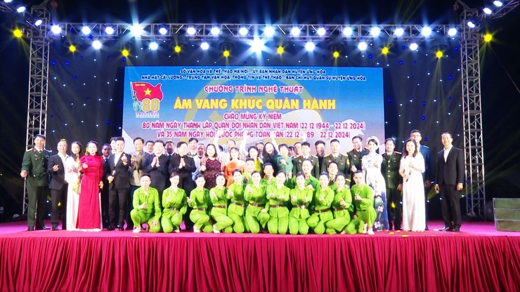 Hào hùng chương trình Nghệ thuật “Âm vang khúc quân hành” chào mừng 80 năm thành lập Quân đội nhân dân Việt Nam và 35 năm Ngày hội quốc phòng toàn dân- Ảnh 5.