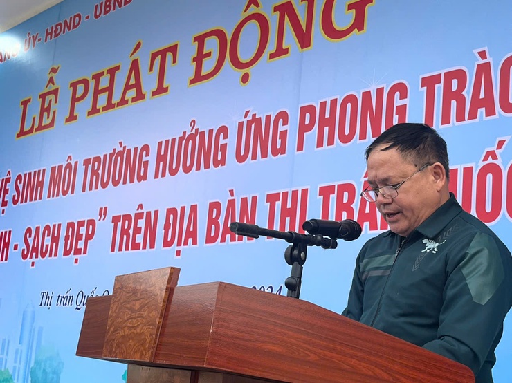  Thị trấn Quốc Oai phát động tổng vệ sinh môi trường hưởng ứng phong trào thi đua sáng - xanh - sạch- đẹp- Ảnh 5.
