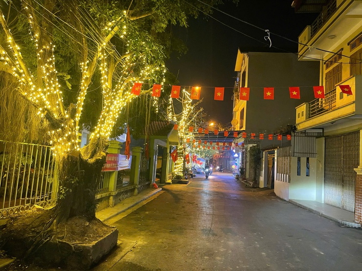 Thị trấn Quốc Oai phát động tổng vệ sinh môi trường hưởng ứng phong trào thi đua sáng - xanh - sạch- đẹp- Ảnh 20.