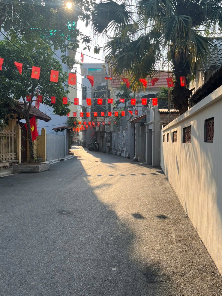  Thị trấn Quốc Oai phát động tổng vệ sinh môi trường hưởng ứng phong trào thi đua sáng - xanh - sạch- đẹp- Ảnh 18.