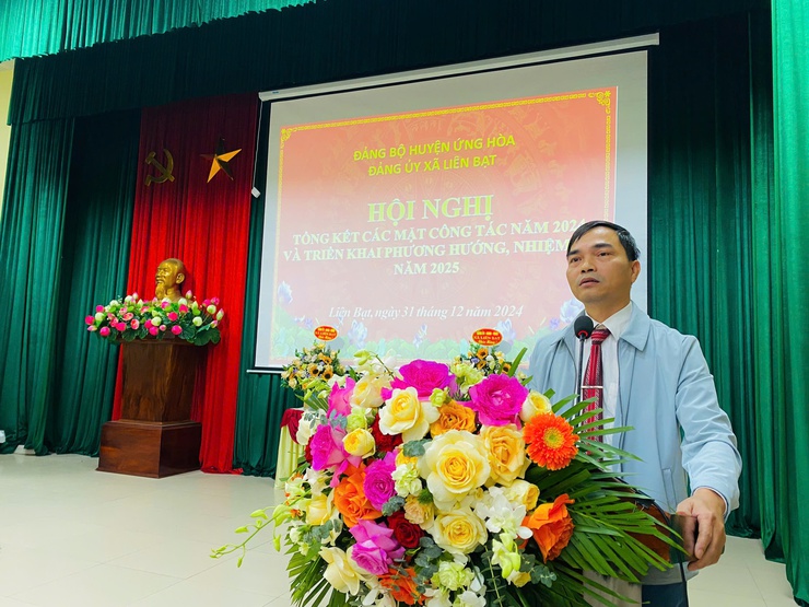ĐẢNG ỦY XÃ LIÊN BẠT TỔ CHỨC HỘI NGHỊ TỔNG KẾT CÁC MẶT CÔNG TÁC NĂM 2024 VÀ TRIỂN KHAI PHƯƠNG HƯỚNG NHIỆM VỤ NĂM 2025.- Ảnh 7.